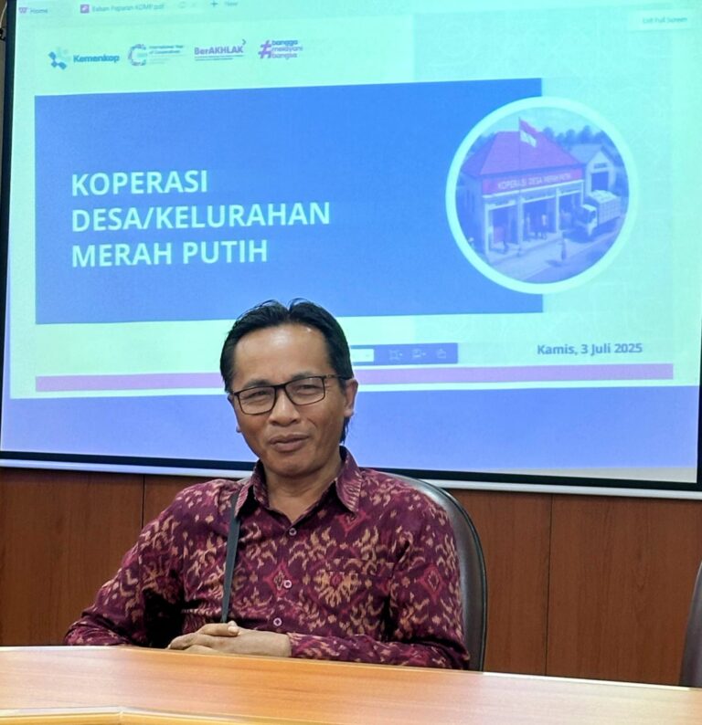 Ahok Temesi Sampah Bali